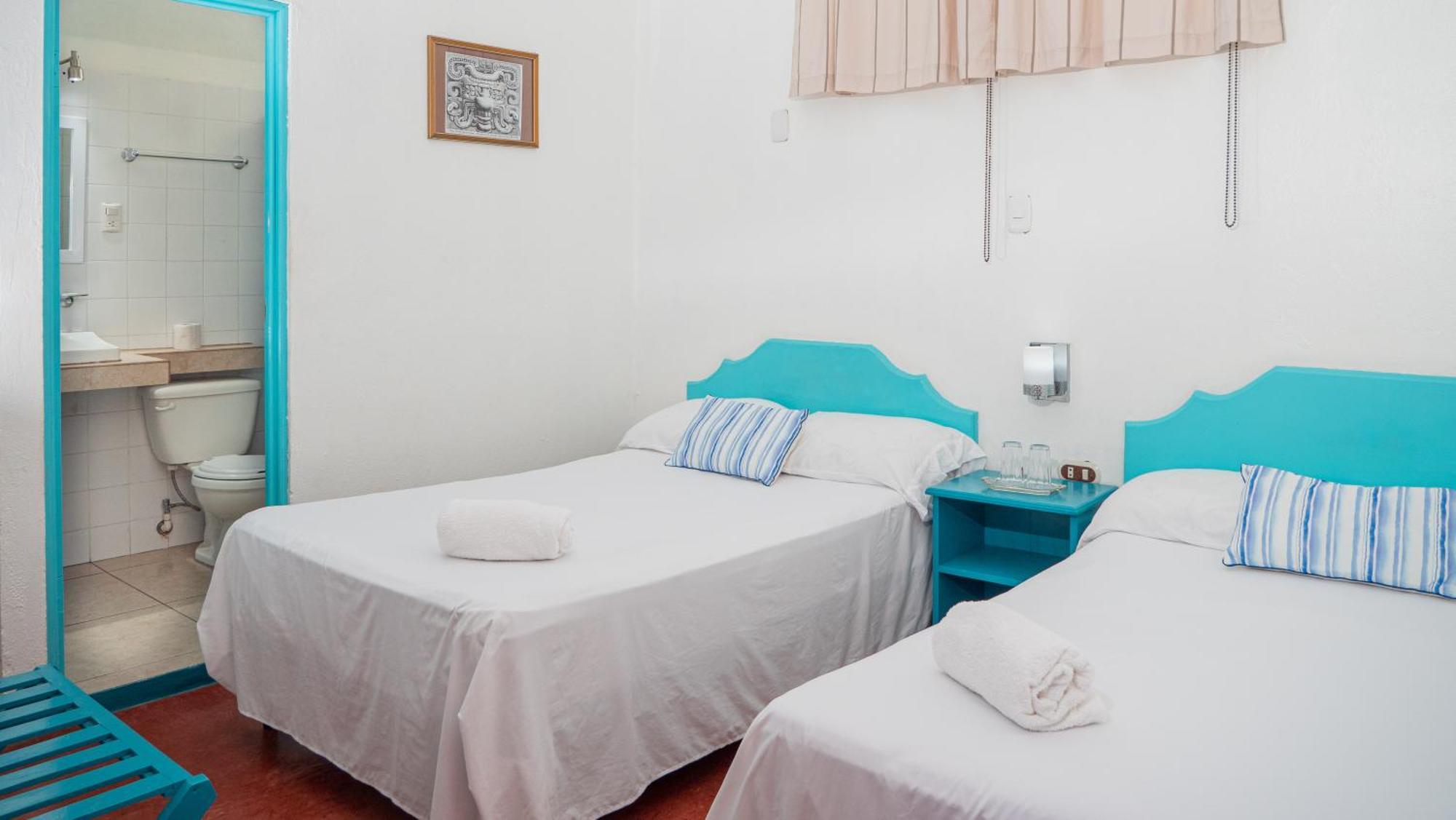 Hotel Petenchel Flores Kültér fotó
